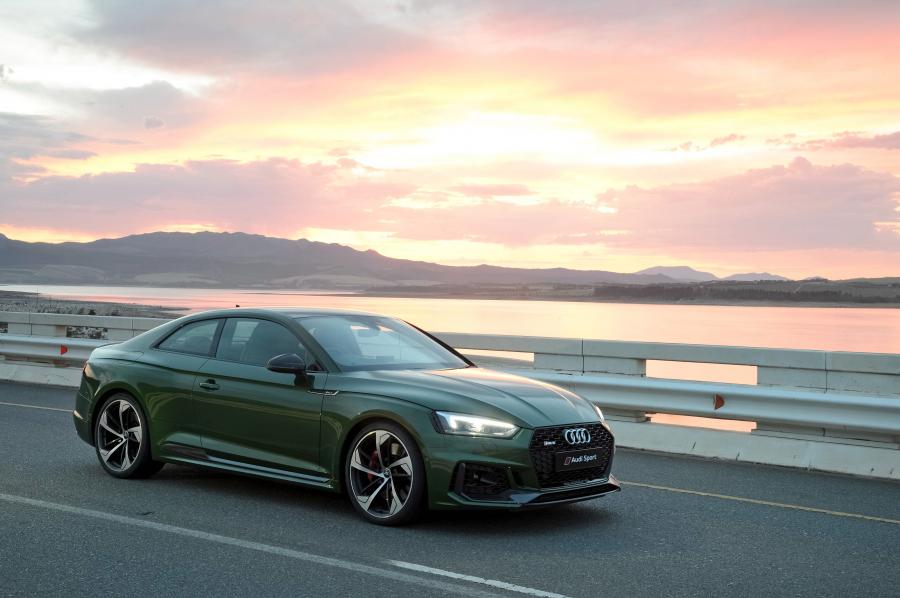  Audi RS5 Coupe 2017 года  (ZA) (фото 4 из 22)